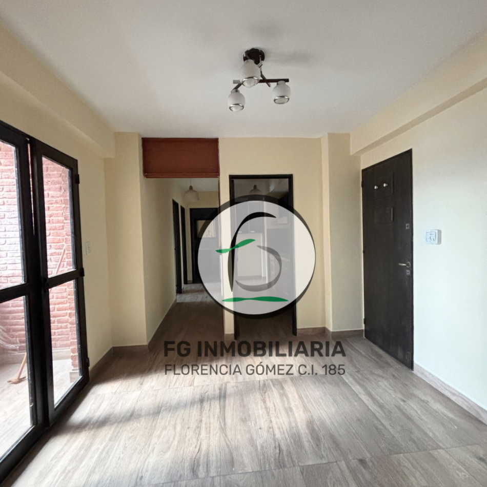 OPORTUNIDAD DEPARTAMENTO RECICLADO A NUEVO - AV. EJERCITO DEL NORTE AL 200