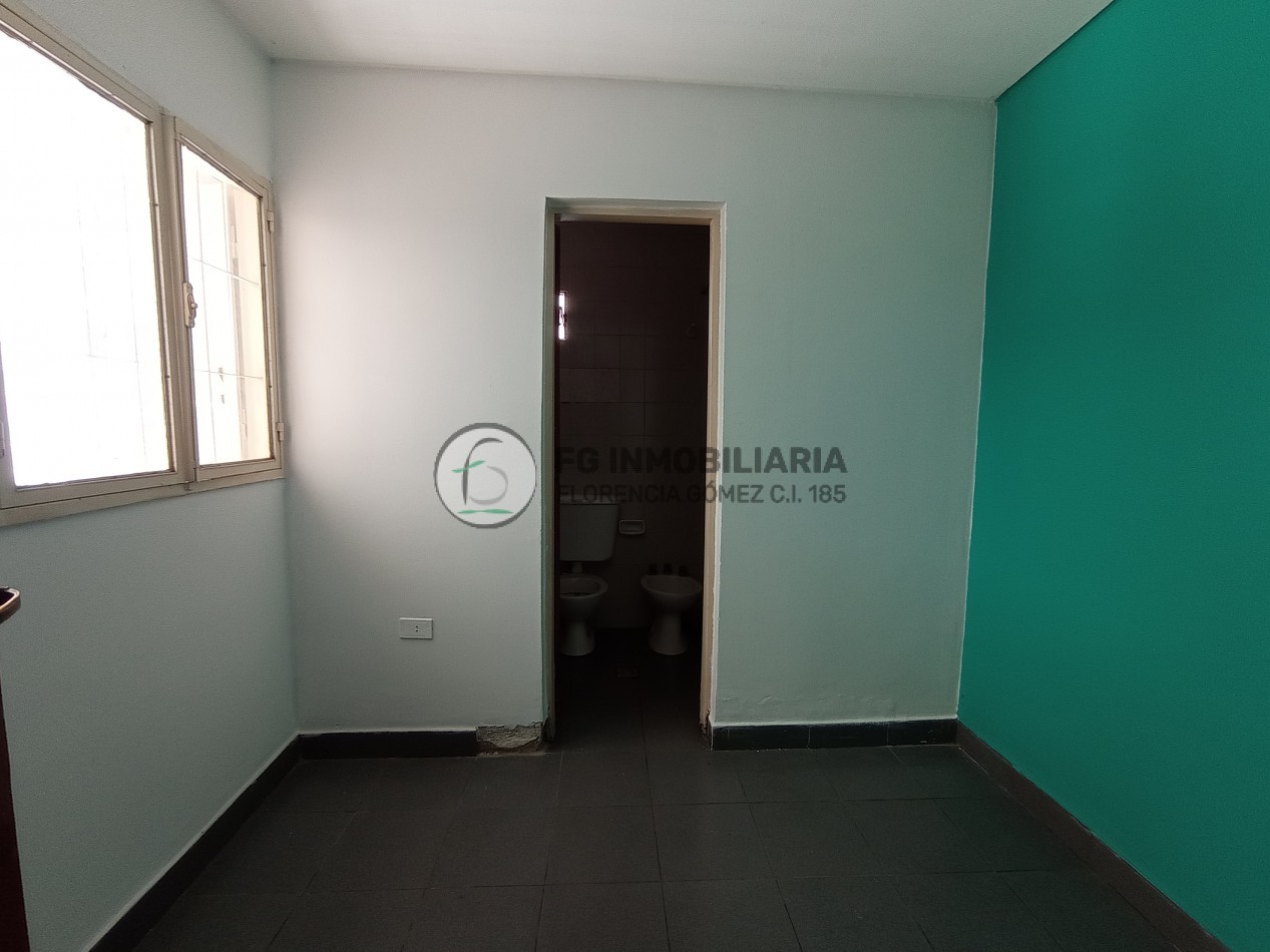 VENTA CASA Godoy Cruz 751