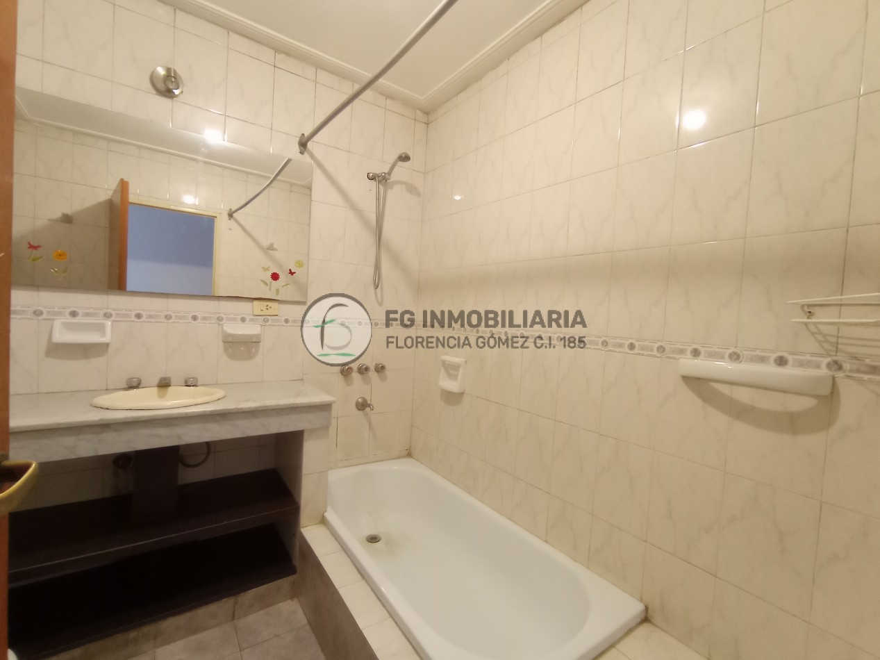 VENTA CASA Godoy Cruz 751
