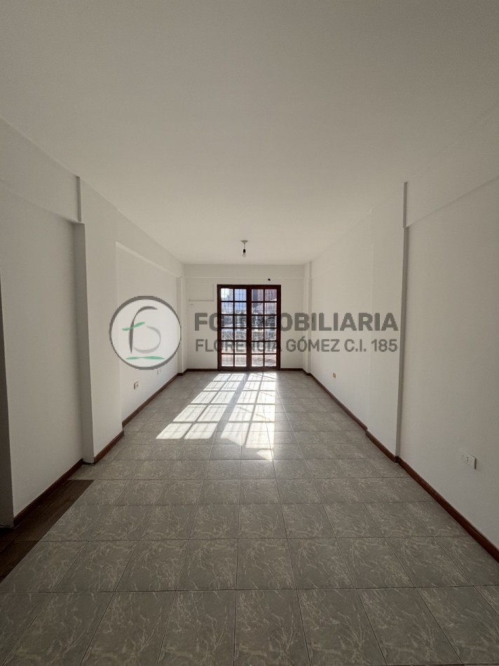 ALQUILER BARRIO SUR 2 DORMITORIOS CON DEPENDENCIA 