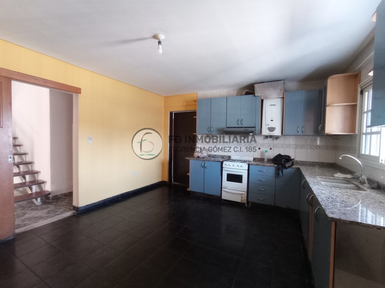VENTA CASA Godoy Cruz 751
