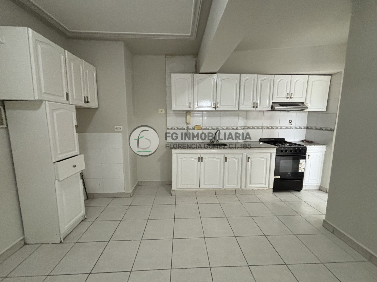 ALQUILER 1 DORMITORIO CON COCHERA