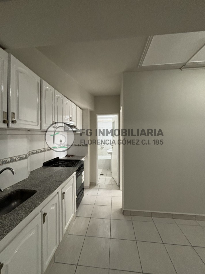 ALQUILER 1 DORMITORIO CON COCHERA